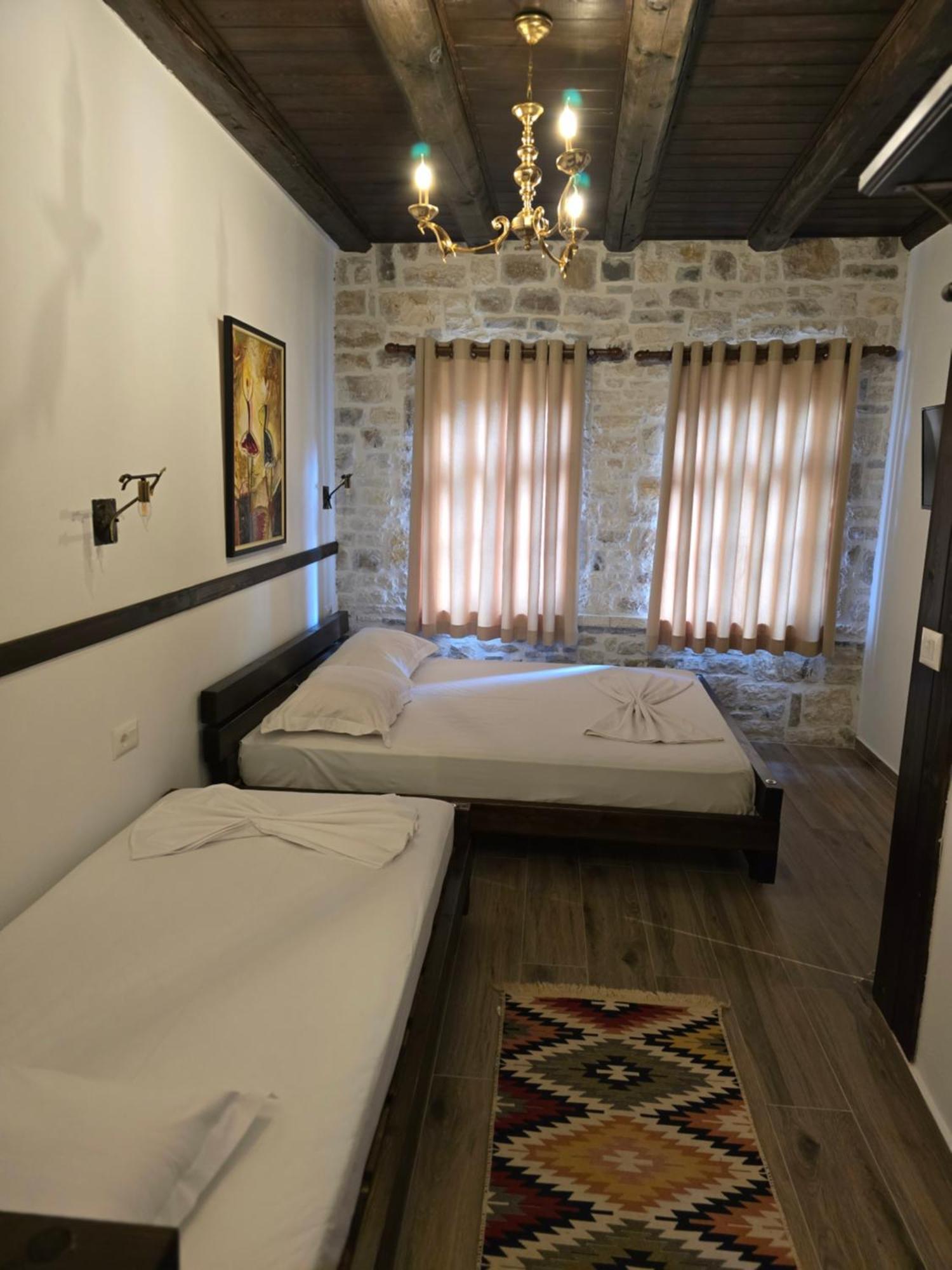 Hotel Bohem Берат Экстерьер фото